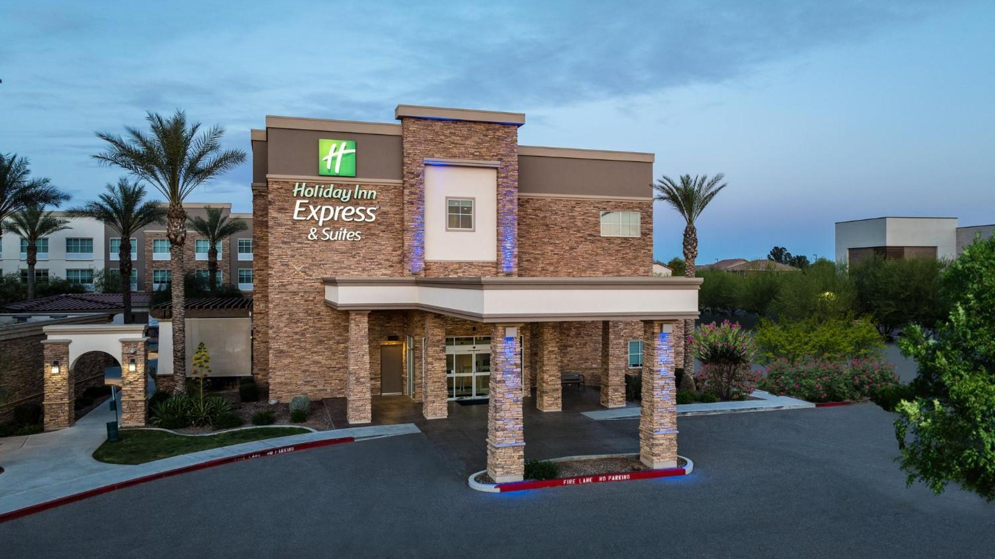 Holiday Inn Express & Suites - Gilbert - East Mesa By Ihg Exterior photo