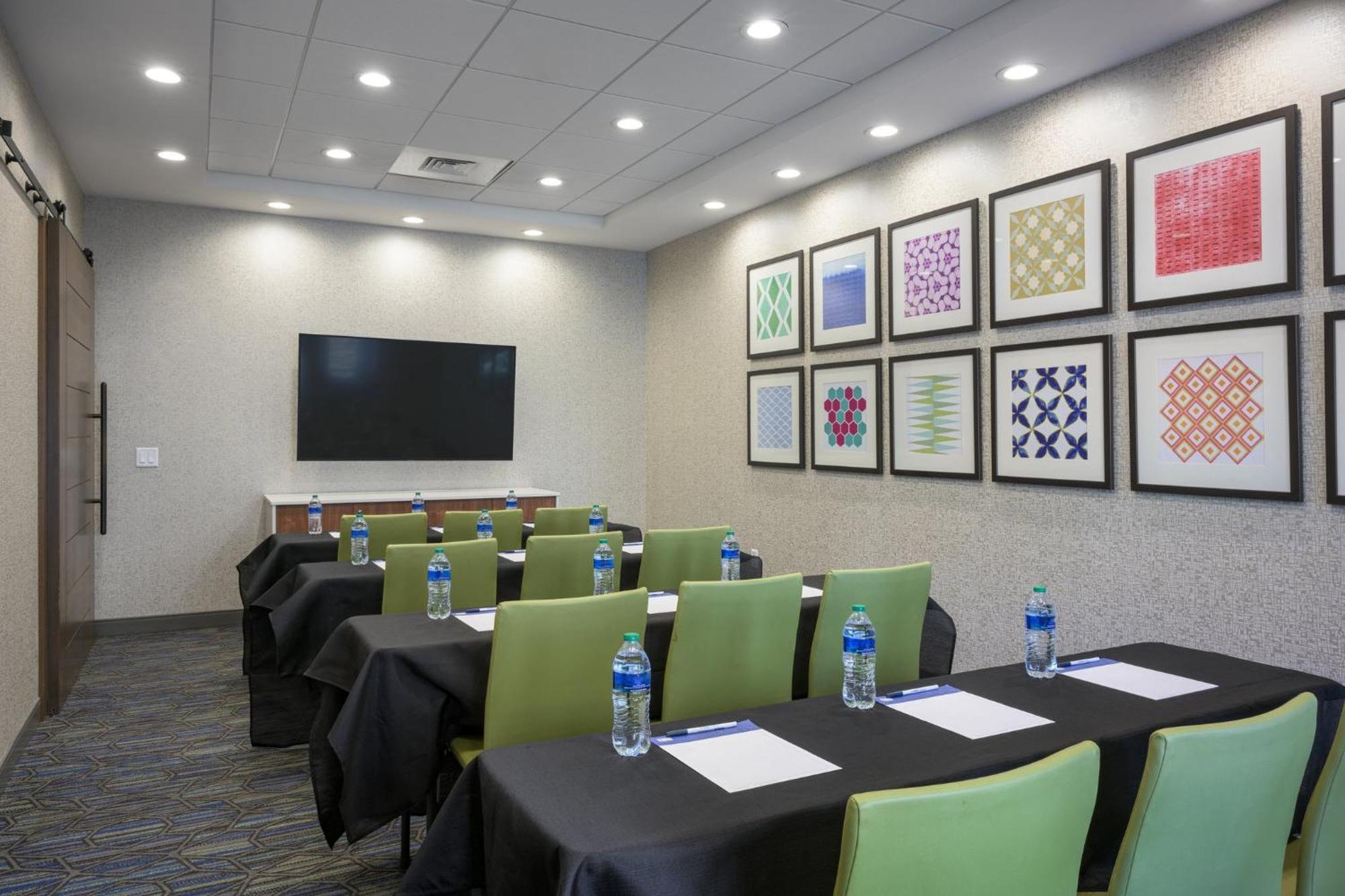 Holiday Inn Express & Suites - Gilbert - East Mesa By Ihg Exterior photo