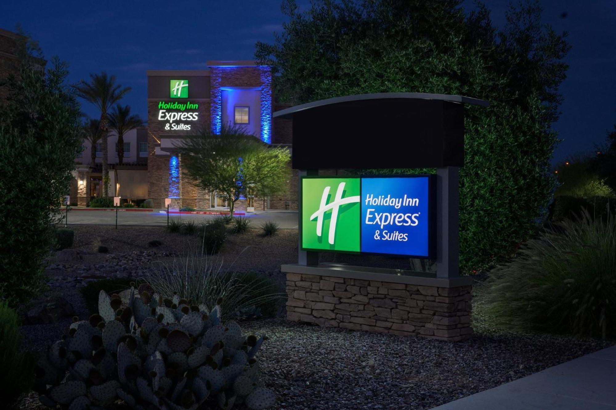 Holiday Inn Express & Suites - Gilbert - East Mesa By Ihg Exterior photo